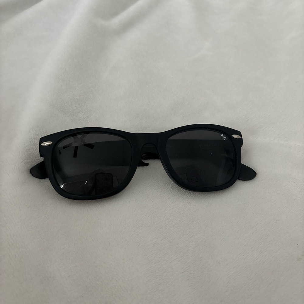 Classic Black Sunglasses